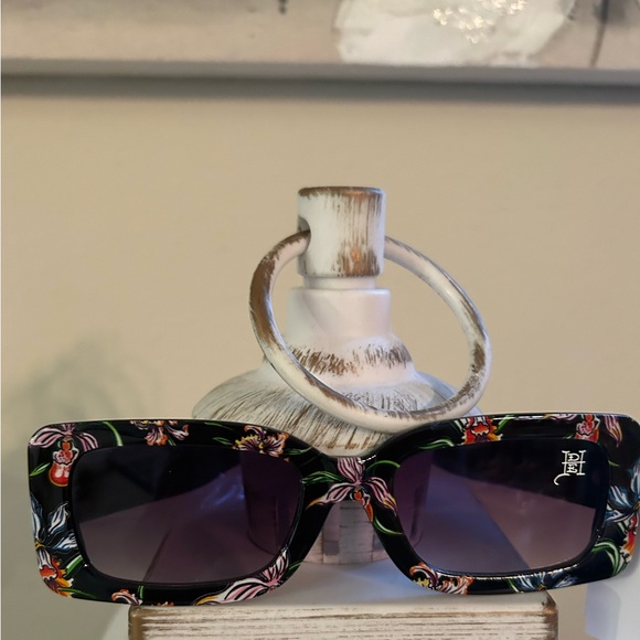 Ed Hardy Rainforest Black Sunglasses - Picture 1 of 3
